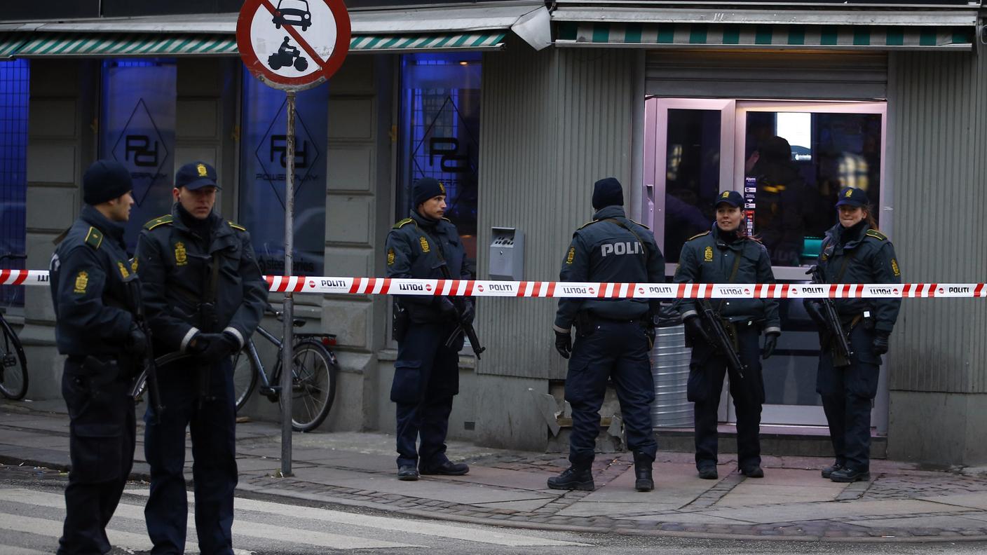 Il locale pubblico dove la polizia ha fatto la retata