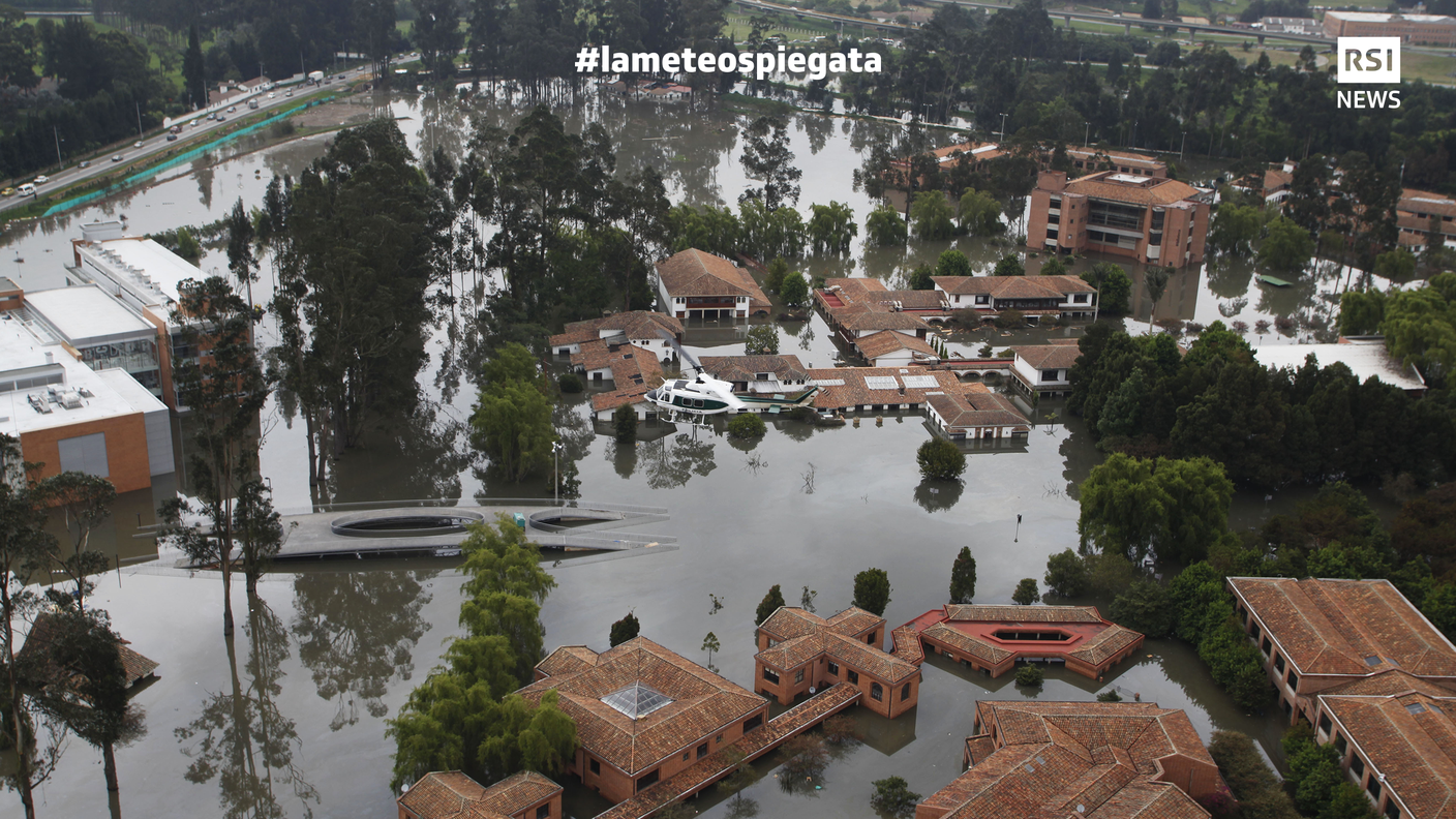Il campus della Saban university a Chia in Colombia il 21 maggio 2011, con alluvioni provocate da La Niña (3,8 milioni di sfollati e almeno 450 morti)