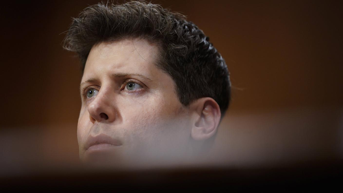 Anche l'amministratore delegato di OpenAI, Sam Altman, è tra i firmatari