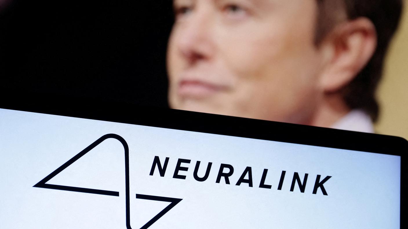 2023-09-19T200421Z_1884970184_RC289Y9Q8EF1_RTRMADP_3_NEURALINK-TRIAL.JPG