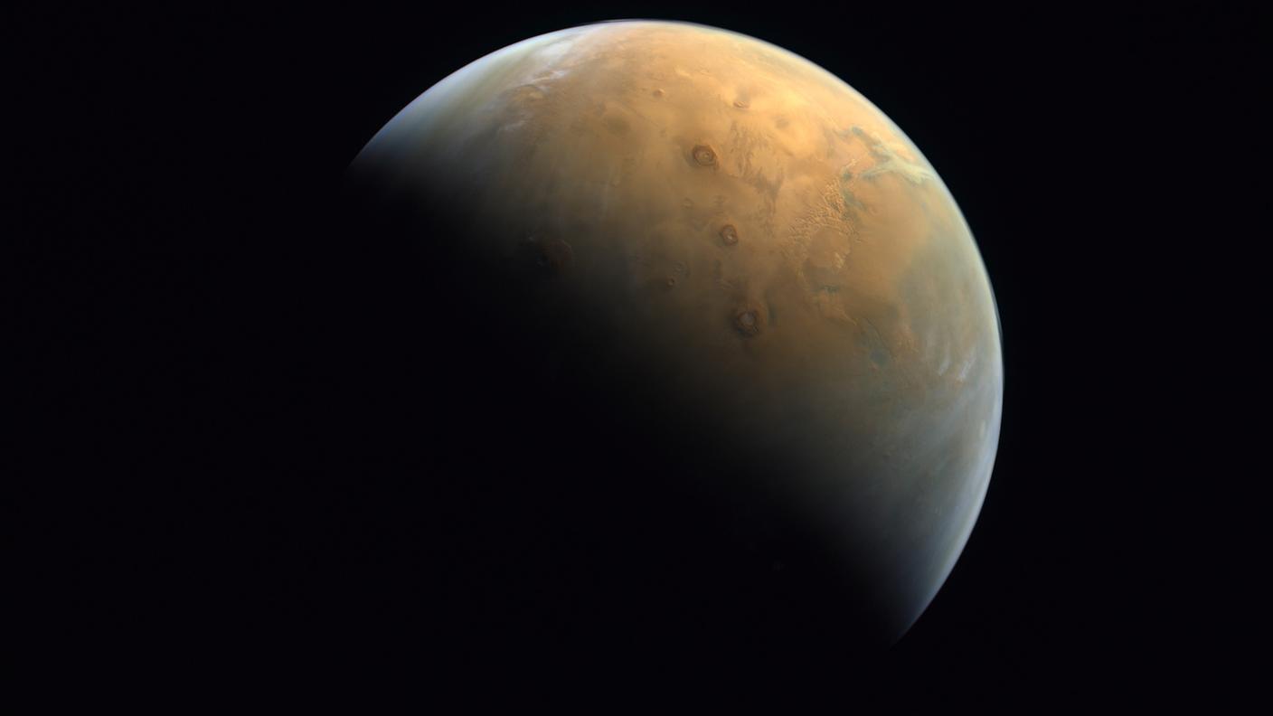 Una foto scattata dalla Hope Probe dopo essere entrata nell'orbita di Marte