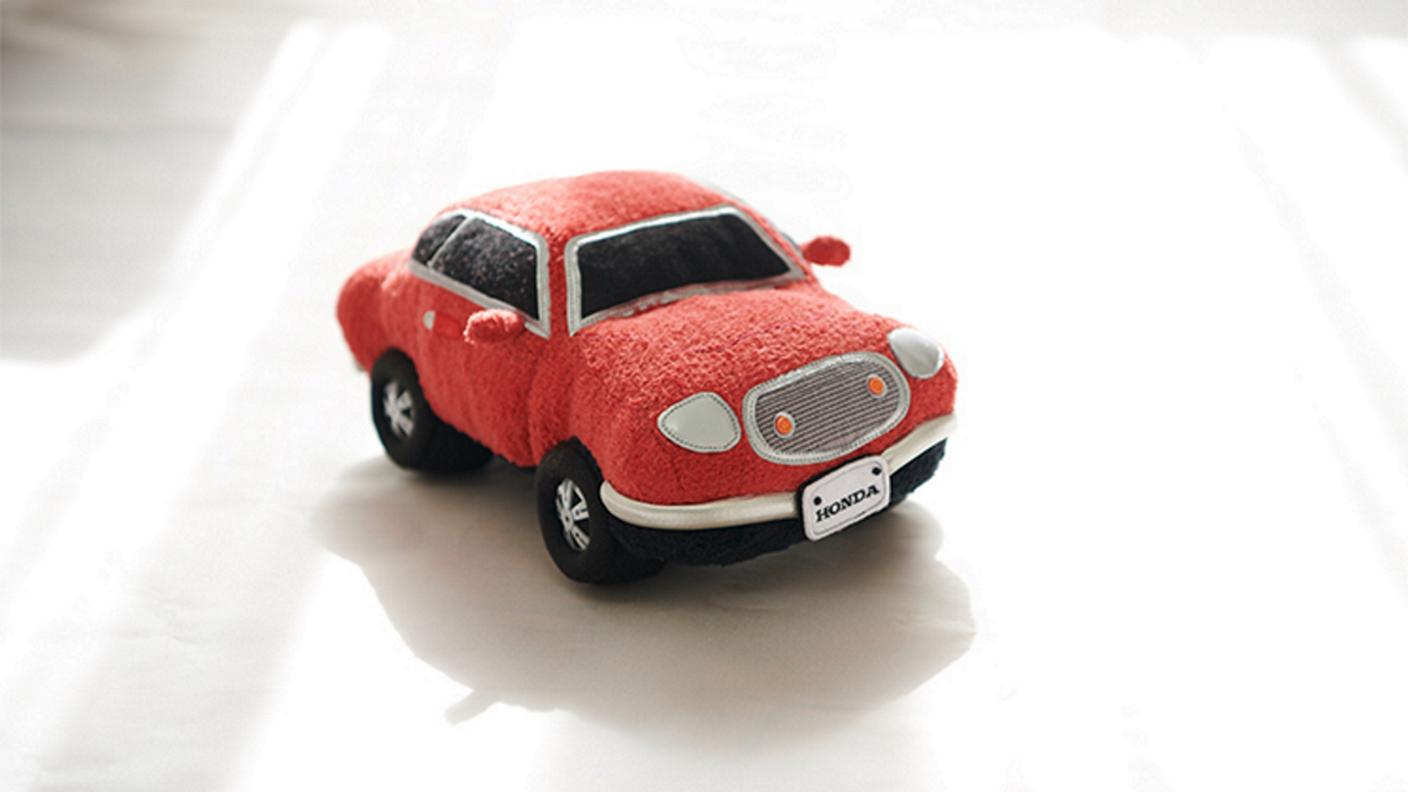 Il Sound Sitter è un peluche a forma di auto che si rivela molto efficace