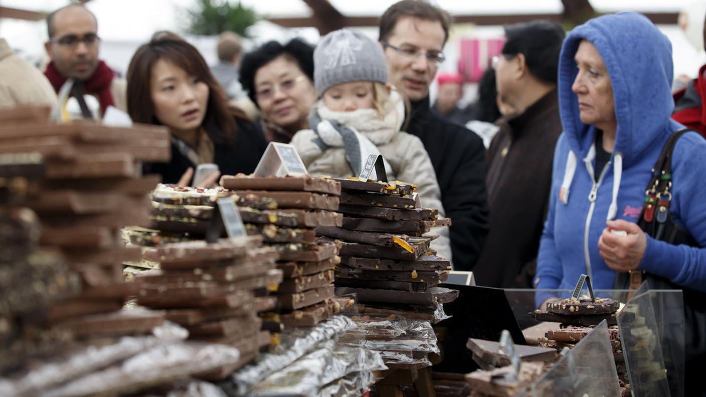 I visitatori non si sono lasciati scappare l'occasione di fare scorta di cioccolato