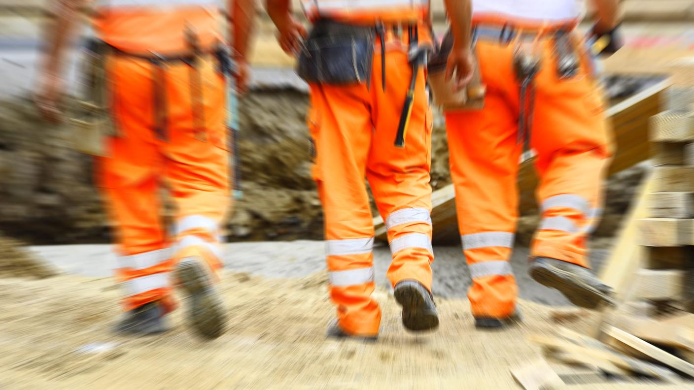 Molte ditte, soprattutto edili, chiudono per poi riaprire completamente ripulite