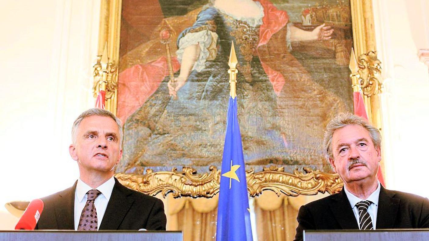Didier Burkhalter con il ministro degli esteri lussemburghese Jean Asselborn