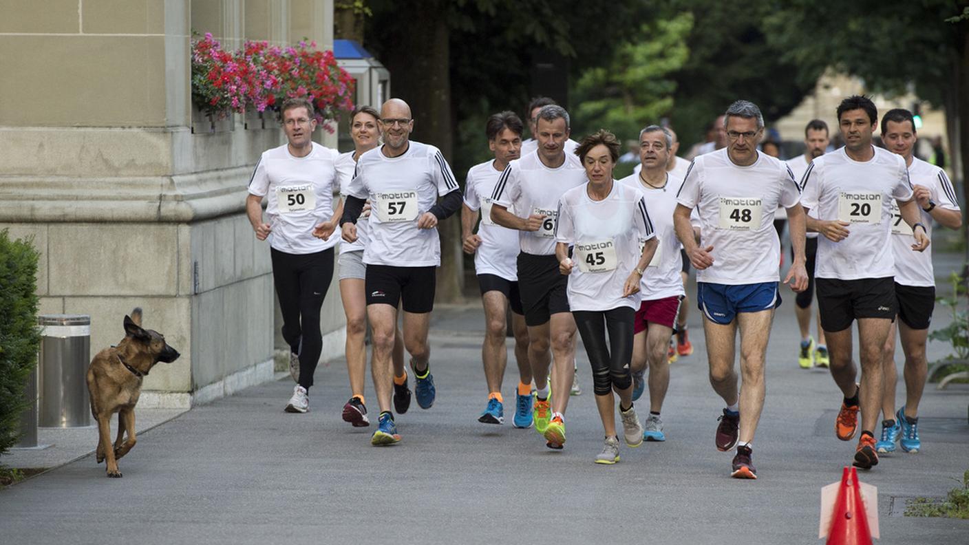 I politici federali e bernesi impegnati nell'evento sportivo di giovedì