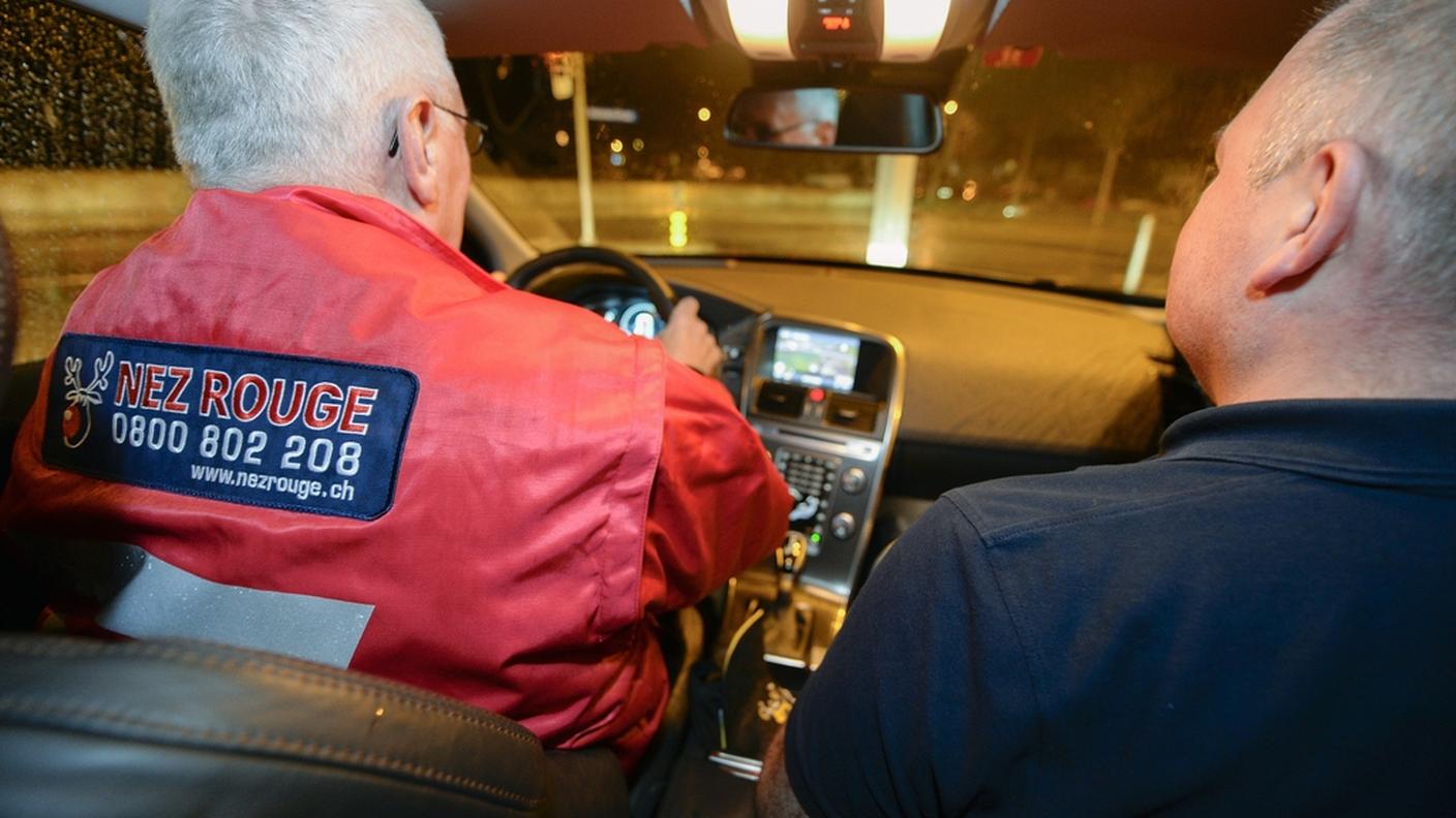 Un volontario di Nez Rouge all'opera nel dicembre 2014
