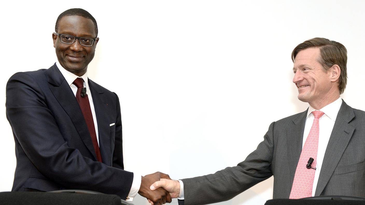 10 marzo 2015: Credit Suisse annuncia che Tidjane Thiam, ritenuto l'africano più influente nel mondo economico, sarà il nuovo direttore al posto del dimissionario Brady Dougan, alla testa della banca per otto anni piuttosto tumultuosi