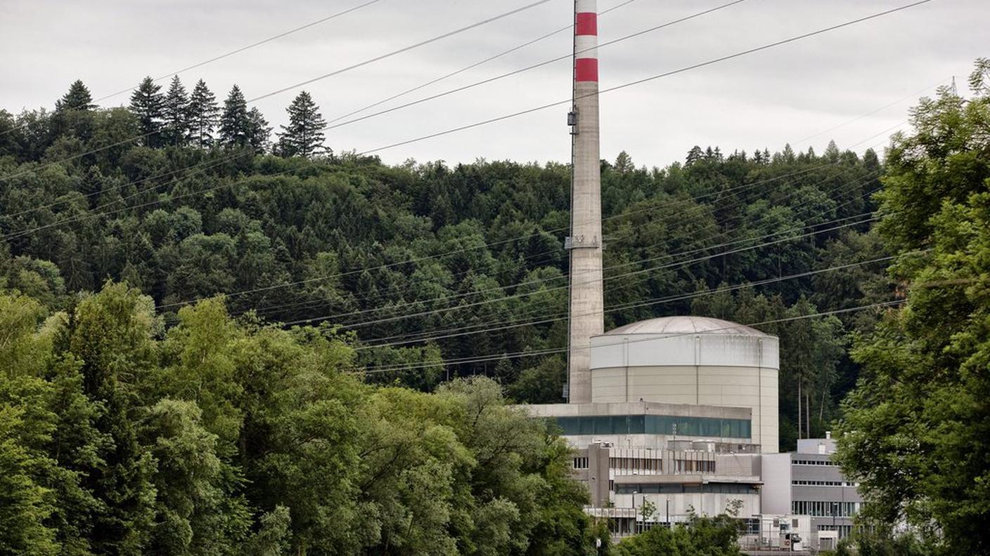 Mühleberg centrale 23.8.2012 ky.jpg