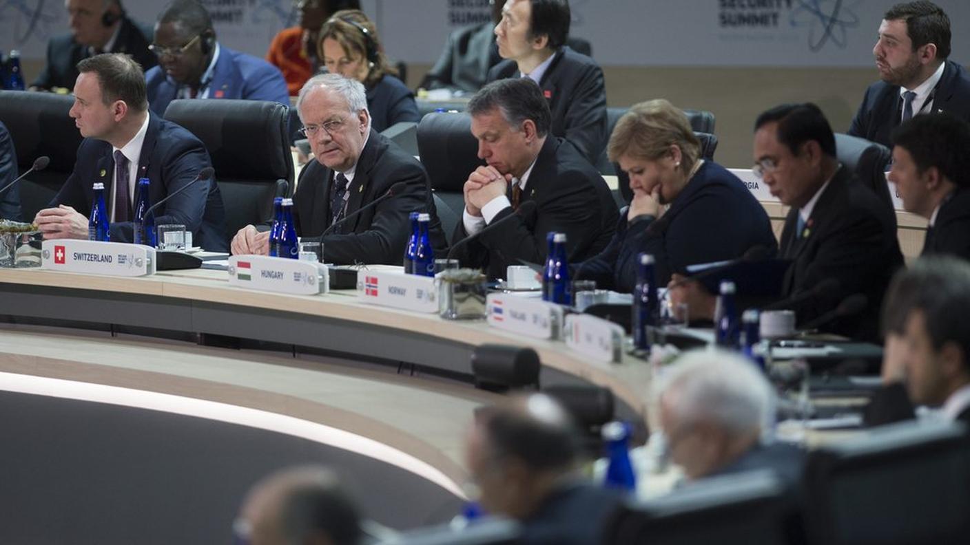 Il consigliere federale durante i lavori del summit di Washington