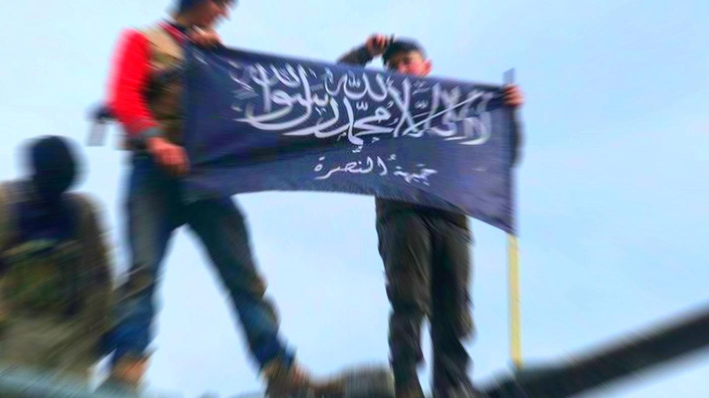Gli inquirenti avevano trovato sul telefonino simboli dell'IS, foto e testi di propaganda