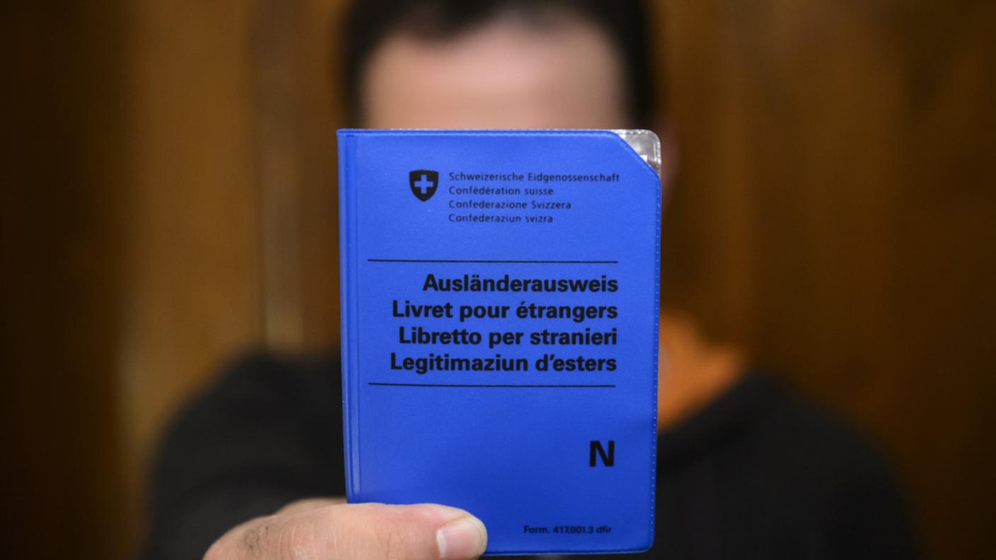 Il temporaneo rientro ha come conseguenza la perdita dello status di rifugiato 