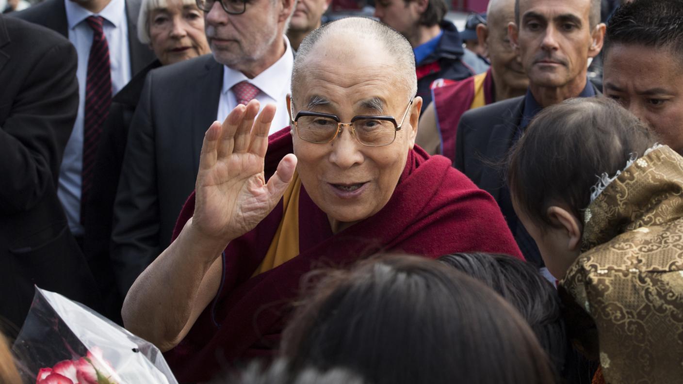 Il dalai lama accolto in Svizzera