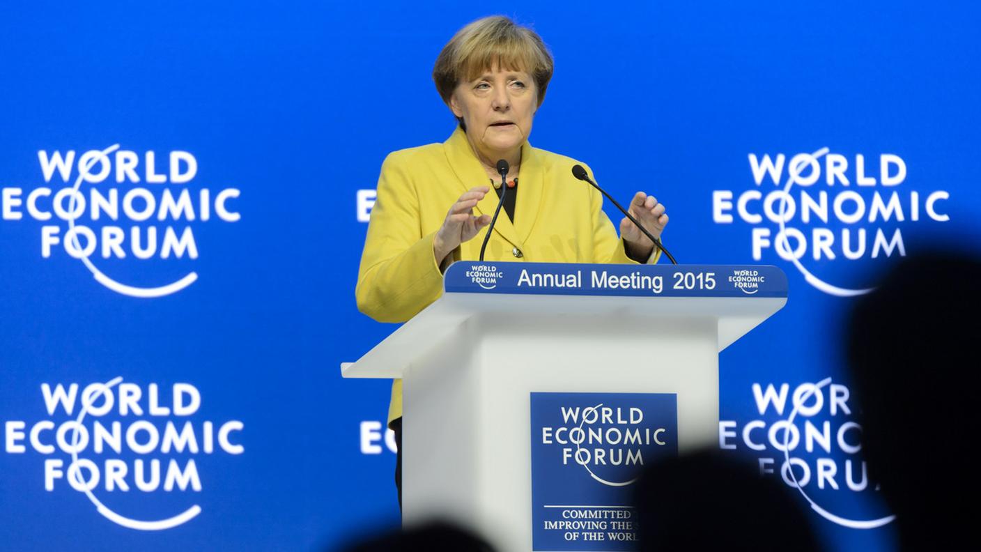La cancelliera durante il suo intervento al WEF del 2015