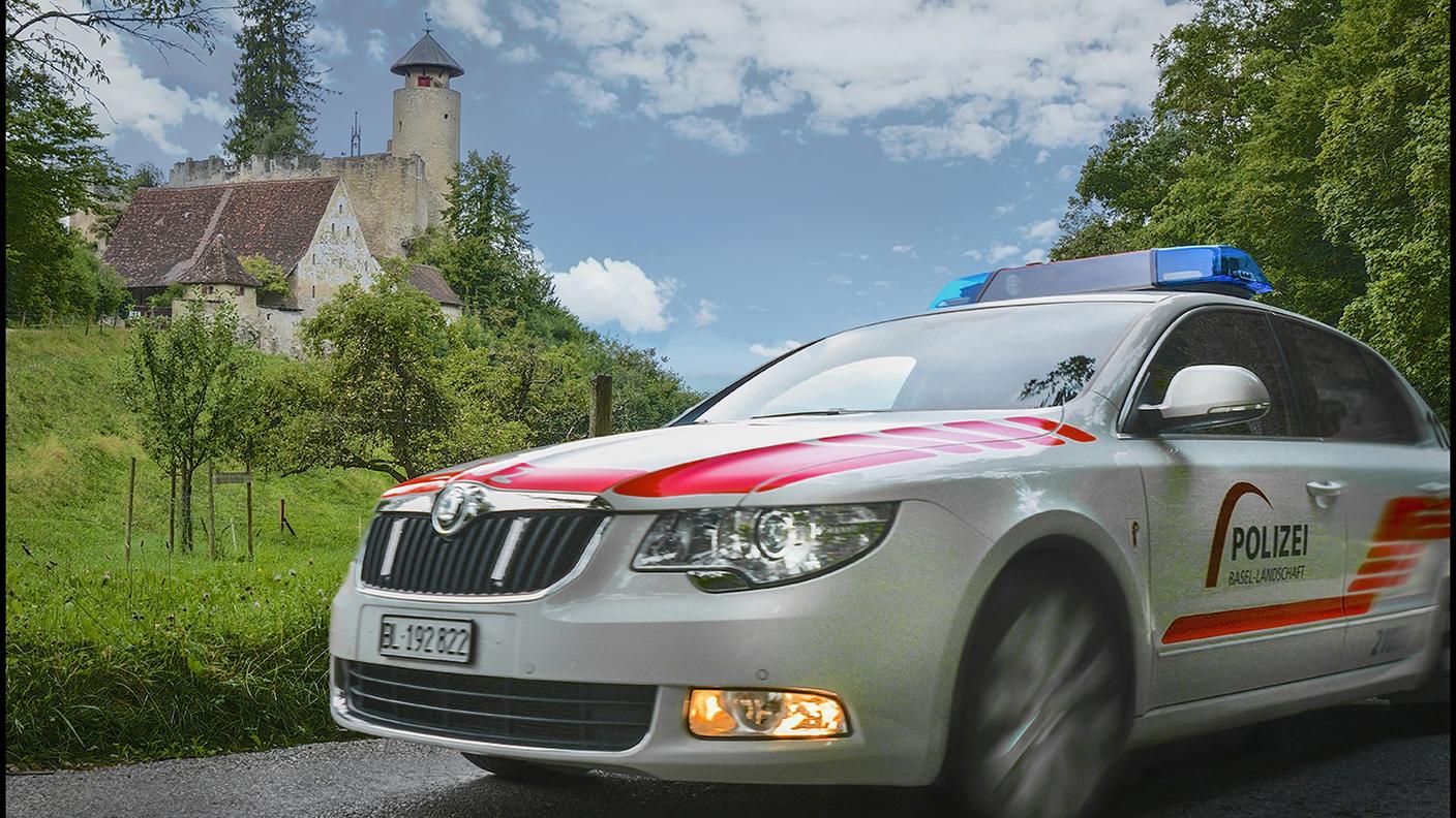 L'uomo era alla guida di un'auto con targhe svizzere