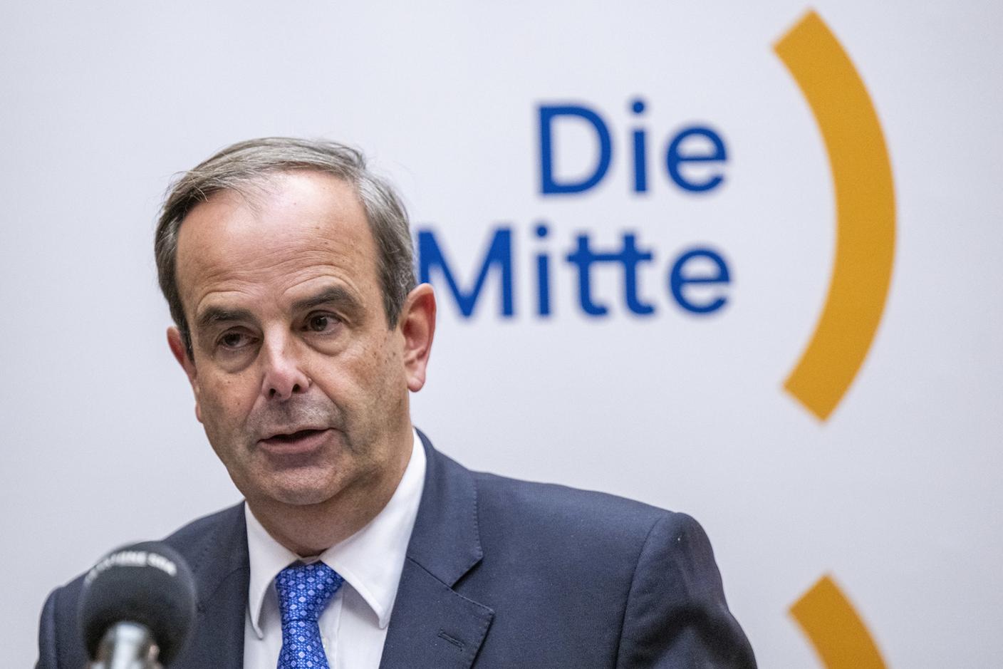Il presidente del Centro Gerhard Pfister: il suo partito non intende attaccare le posizioni del PLR in Governo, ma ha anche lanciato un preciso segnale ai liberali-radicali
