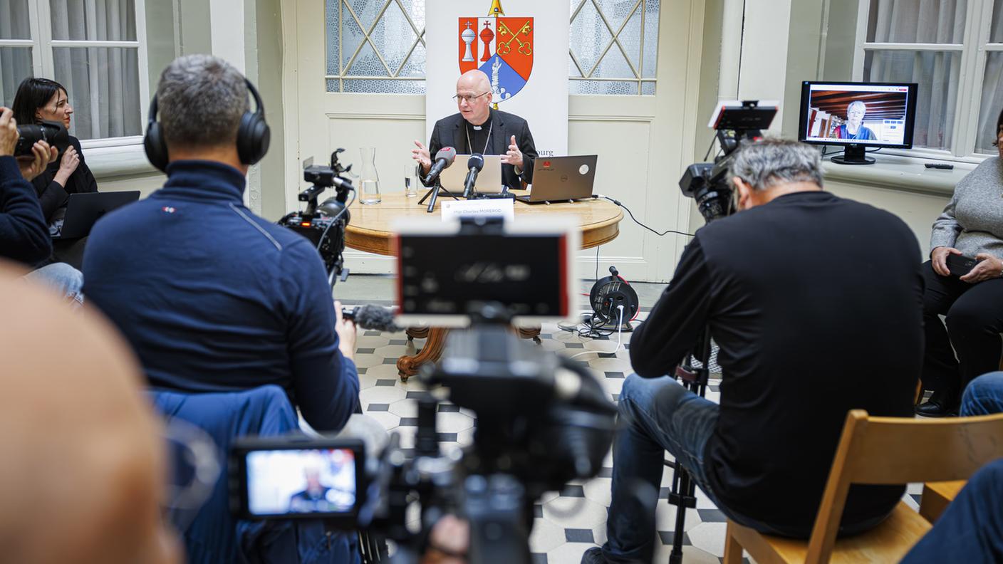 Il vescovo Charles Morerod, successore di Bernard Genoud alla guida della diocesi, ha invitato lunedì la stampa a Friburgo per rivelare il caso