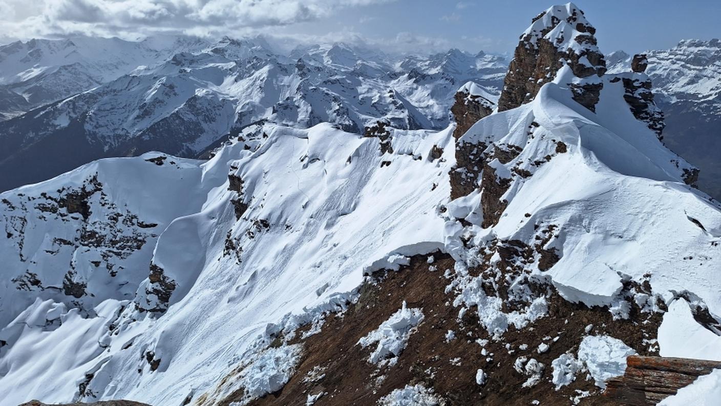 Un inverno predominato per lunghi tratti dalle valanghe per scivolamento di neve, come qui sul Gulderstock (GL) a inizio marzo 