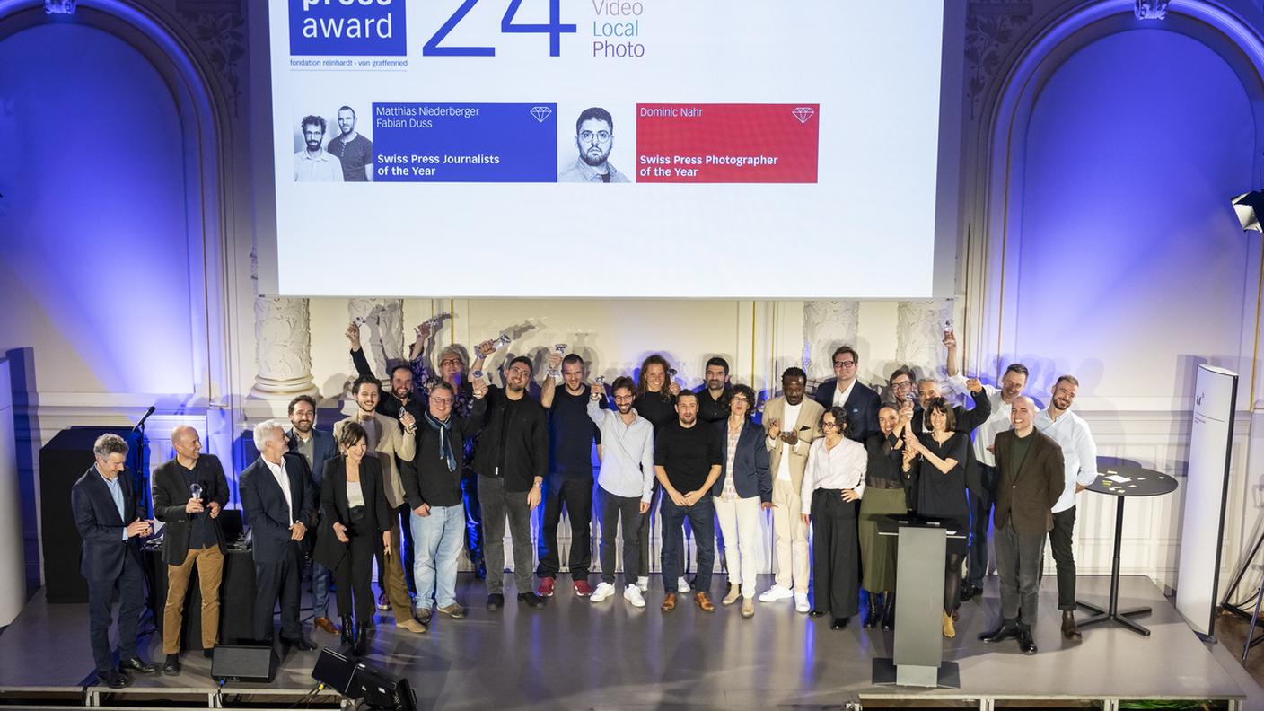Foto di gruppo dei premiati