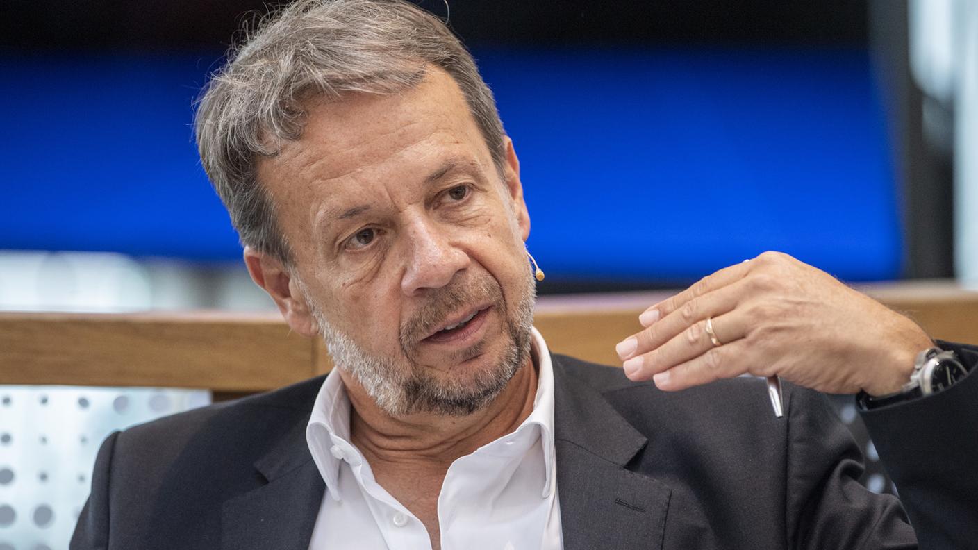 Il direttore generale della SSR aveva annunciato in gennaio l'intenzione di andare in pensione anticipata