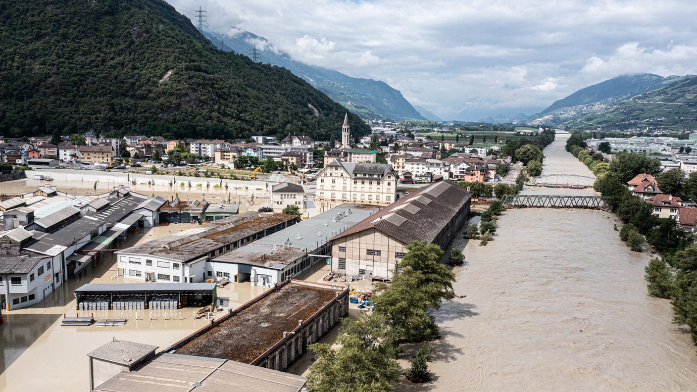 La zona industriale di Chippis allagata