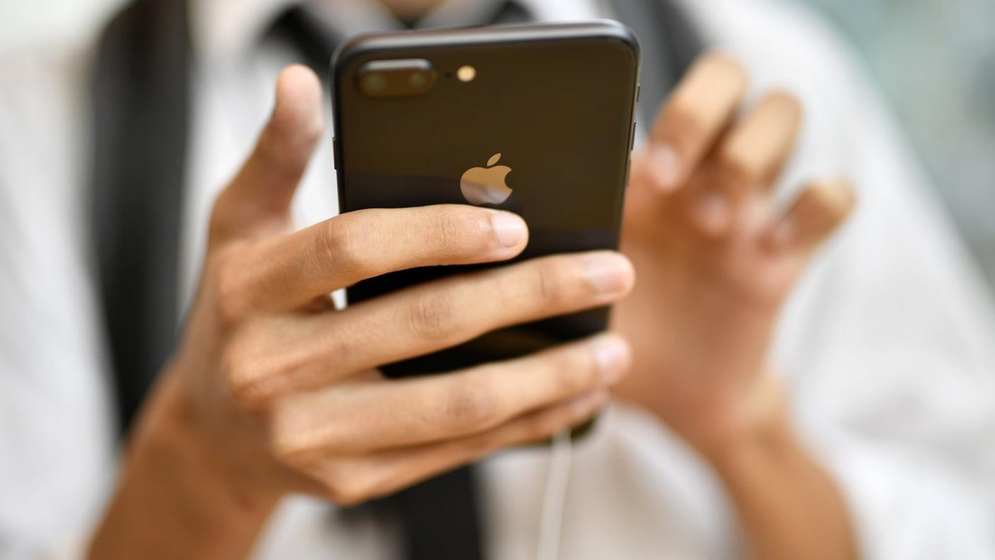 "Il mio telefono si scarica dopo quattro ore"