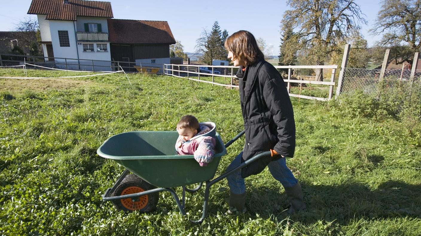 Gli assegni familiari hanno lo scopo di compensare una parte del peso finanziario che i genitori devono sostenere per il mantenimento dei figli