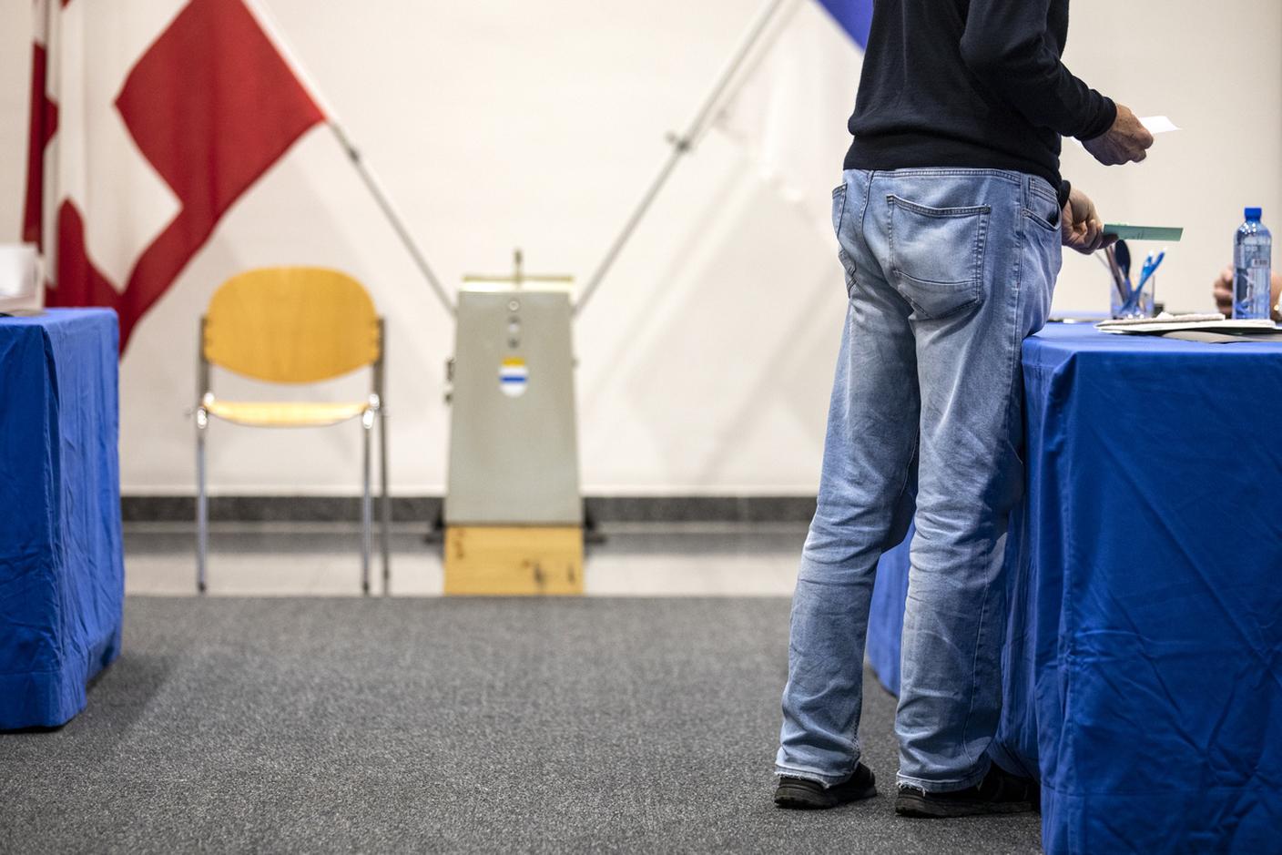 Zughesi nuovamente alle urne, sulla trasparenza del finanziamento ai partiti