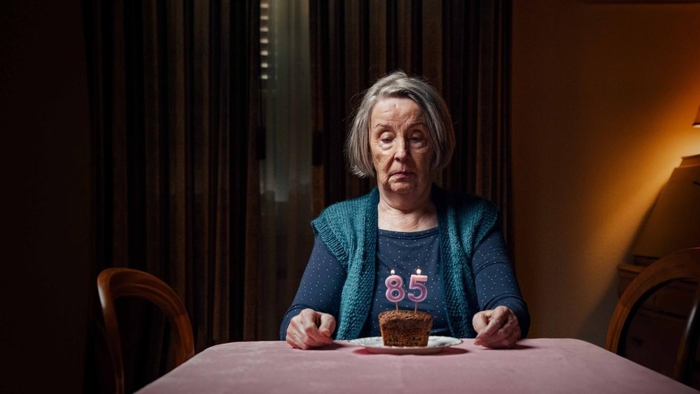 Le persone over 85 sono le più colpite dalla solitudine