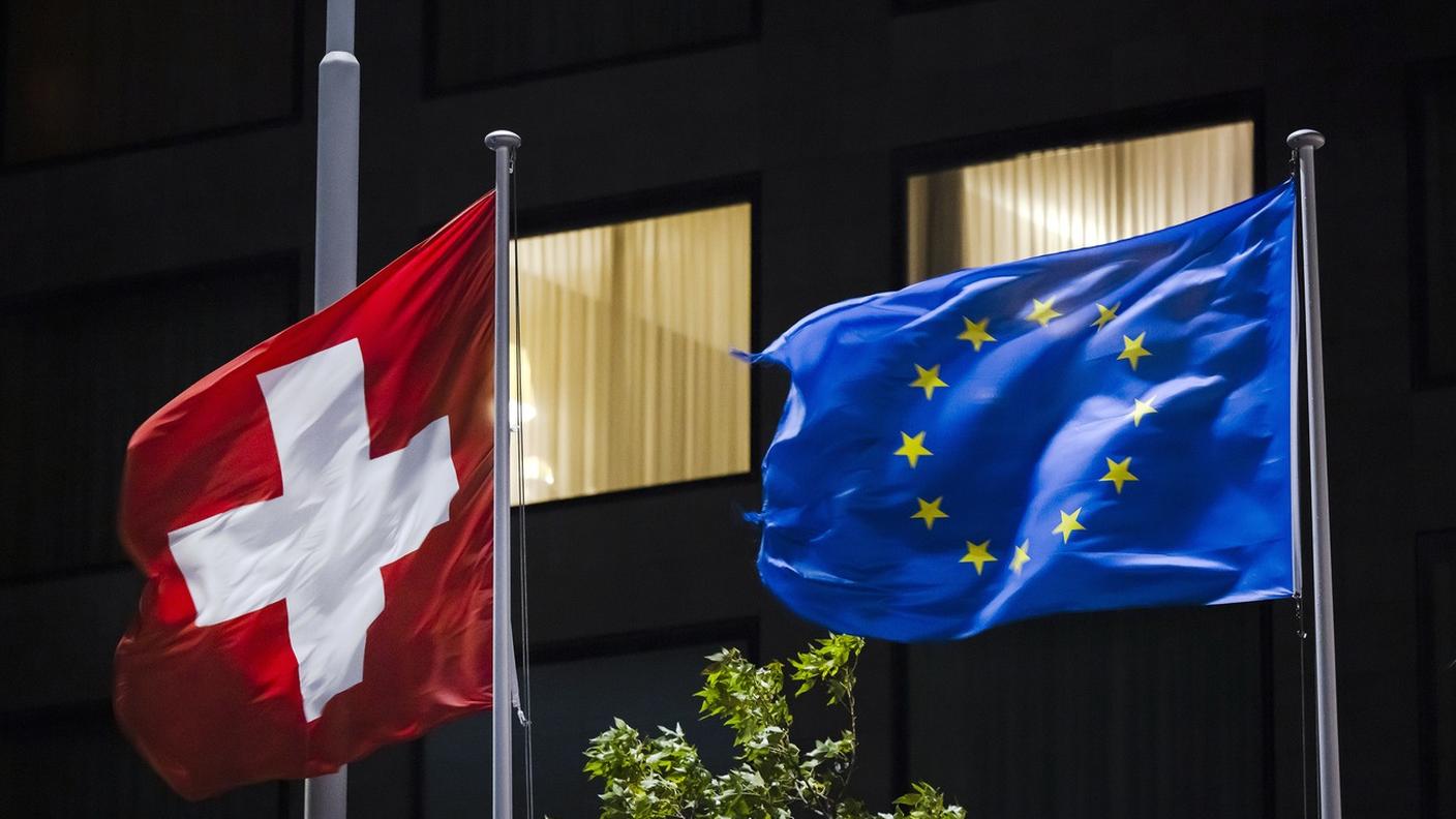 L'iniziativa vuole che siano sottoposti a referendum obbligatorio i trattati internazionali