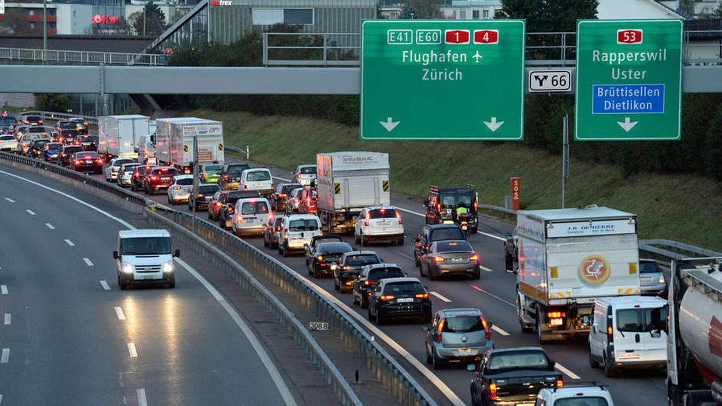 Rallentamenti, colonne e disagi, all'ordine del giorno su vari punti nevralgici della rete nazionale