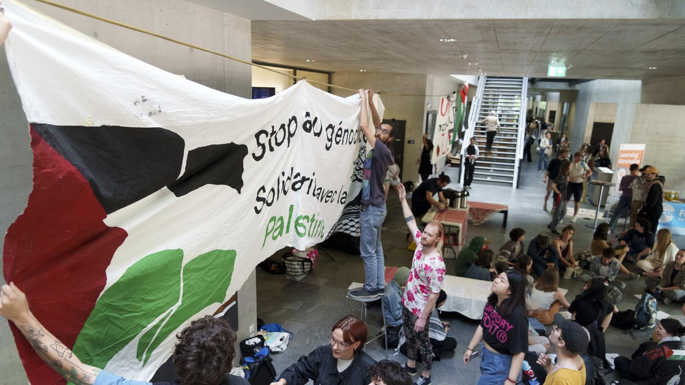 I manifestanti filopalestinesi hanno definito “inopportuno" il dibattito in programma oggi