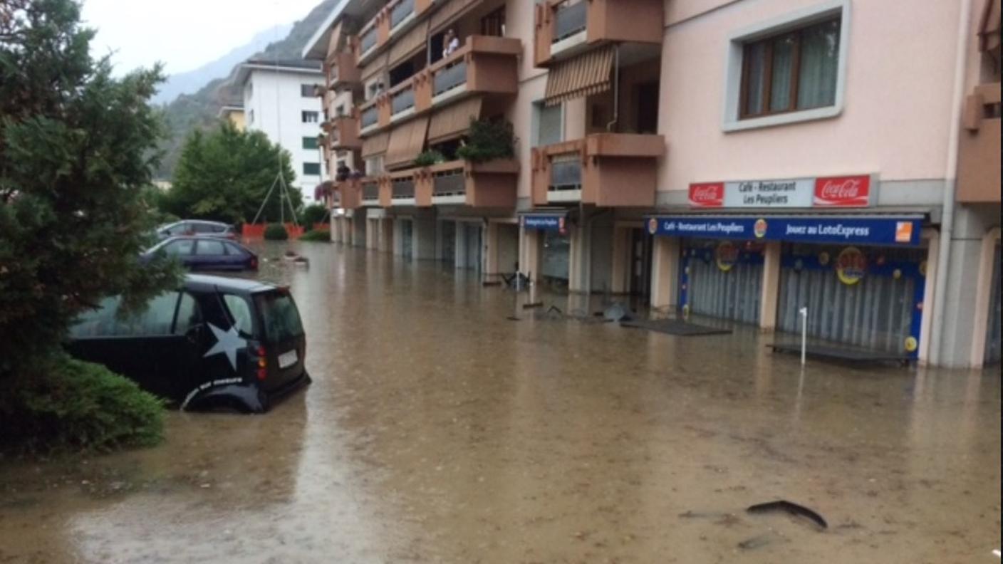 Centinaia di cantine sono state allagate a Sion in meno di un'ora