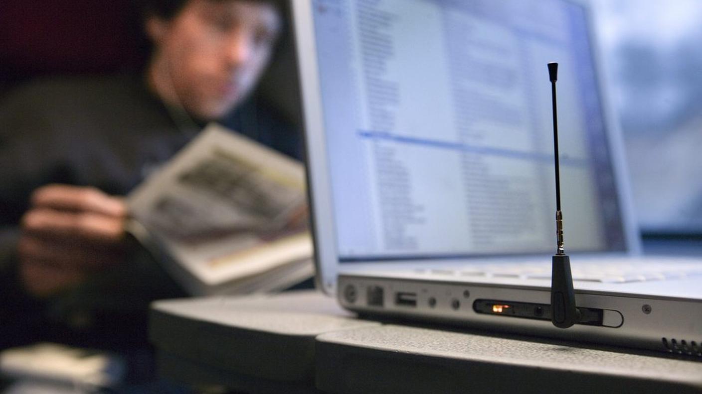 Per collegarsi a internet sui treni non dovrebbe più essere necessario far capo a soluzioni d'emergenza