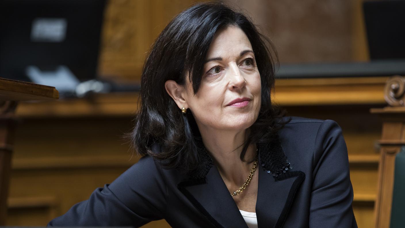 La zurighese, qui durante una seduta delle Camere, dà il suo sostegno alla collega Keller-Sutter
