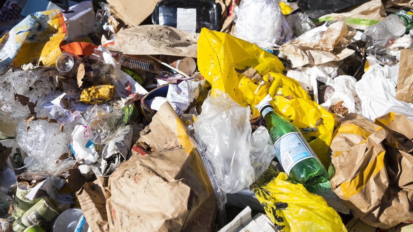 Rifiuti e consumi eccessivi: un problema