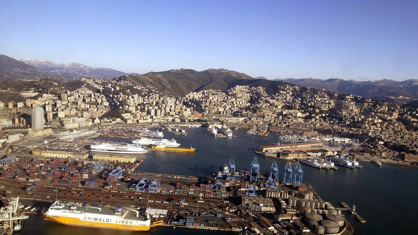 Ancora da capire come continuerà Alptransit a sud. Il porto di Genova sembra ancora molto lontano