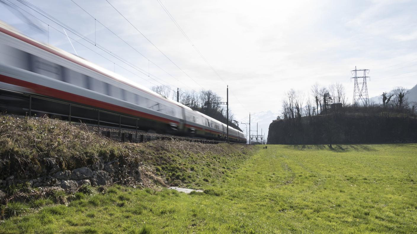  Le Ferrovie federali svizzere stanno valutando la possibilità di acquistare fino a 40 treni