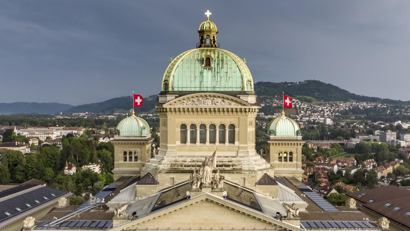 Per uno dei 243 seggi ancora da attribuire sono in corsa 4'600 candidati