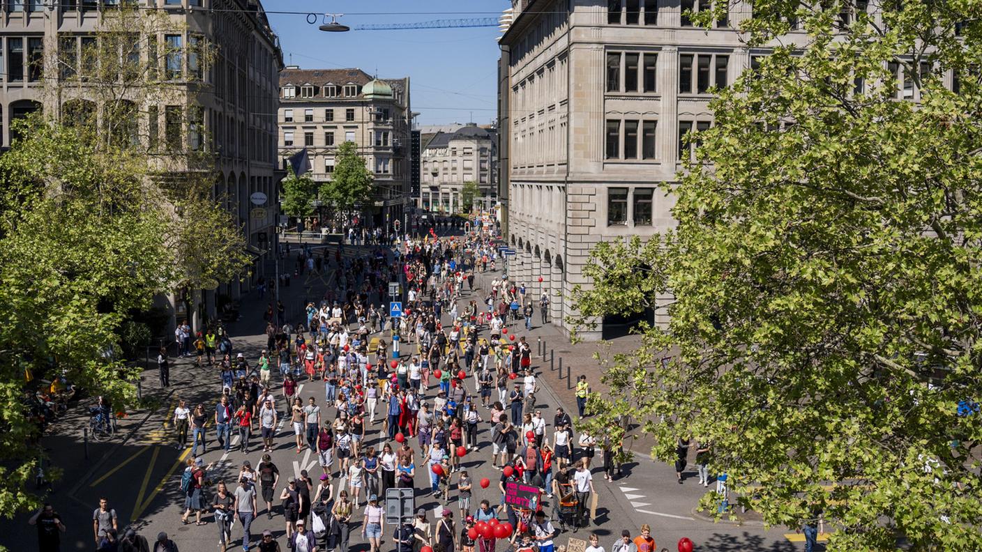 Il corteo di Zurigo