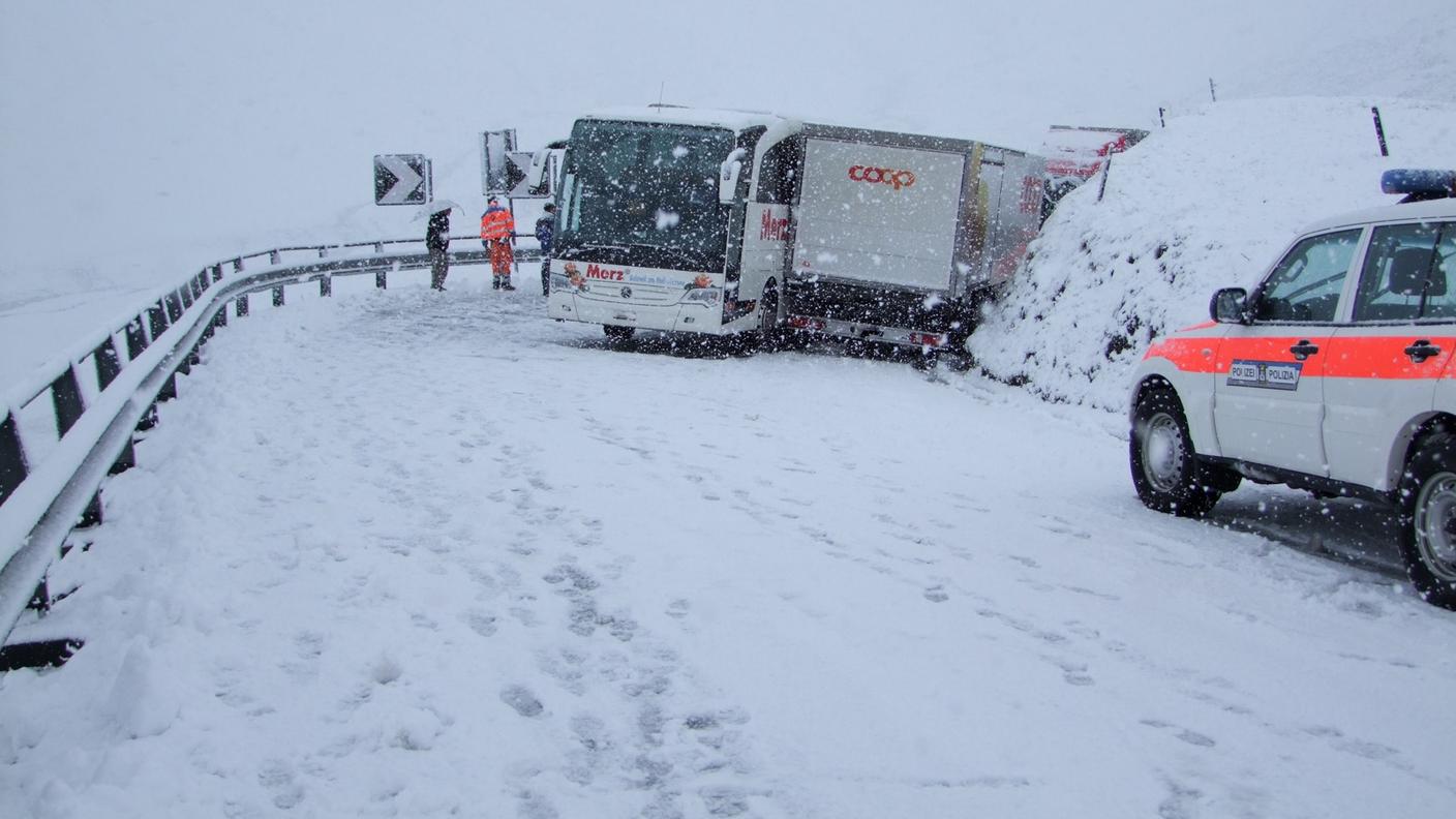 Julierpass incidente neve 17.05.2013 gkp.jpg