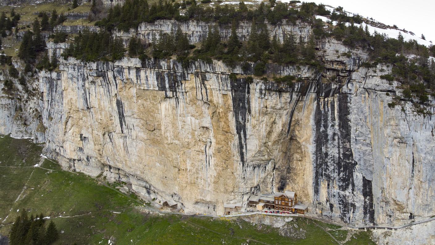 Assembramenti nella regione dell'Alpstein durante la domenica di Pasqua