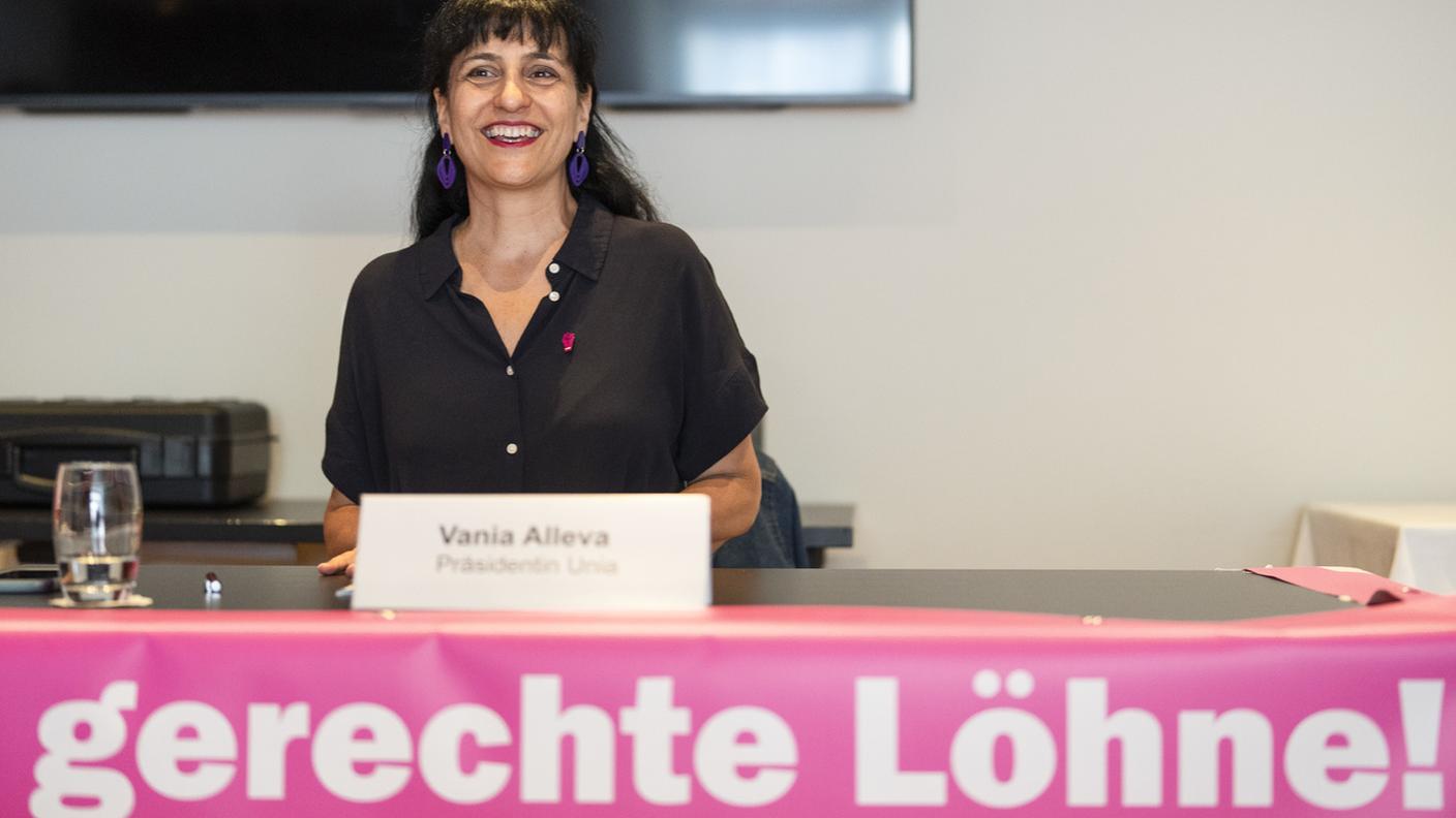 "Salari giusti": Vania Alleva, presidente di Unia, alla conferenza stampa di Berna