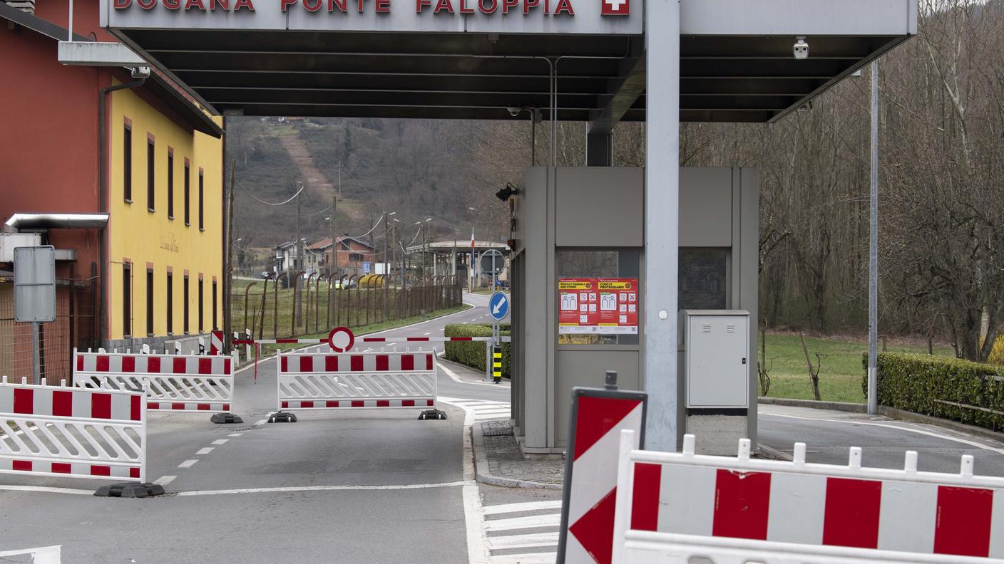 Sbarrati a causa dell'emergenza 