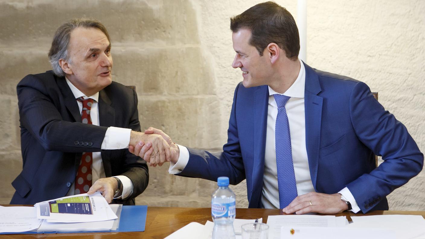 Pierre Maudet, a destra, con Mario Gattiker: era il 2018, si parlava di operazione Papyrus