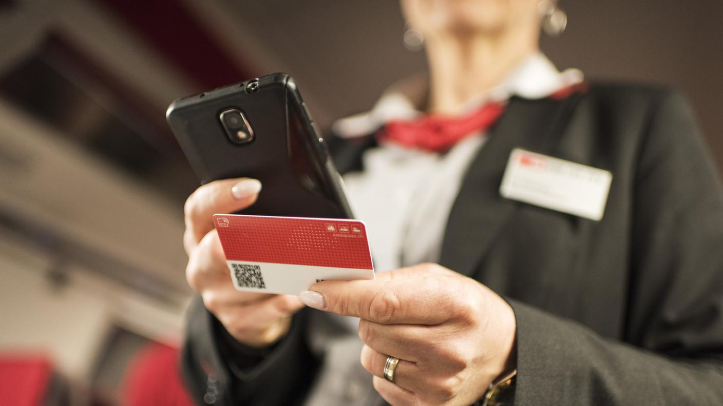 Controllore e Swiss Pass: una scena che non sparirà...