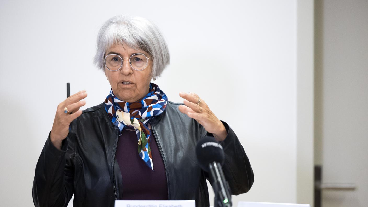 La tavola rotonda si è svolta a Berna sotto la direzione di Elisabeth Baume-Schneider, qui ripresa durante la successiva conferenza stampa