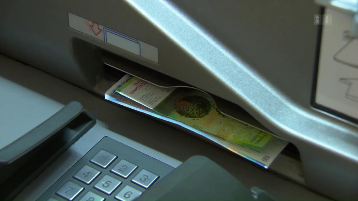 La decisione fa seguito ad una denuncia presentata da SIX, che ha sviluppato un sistema per il prelievo e il versamento di contanti presso tutti i bancomat in Svizzera