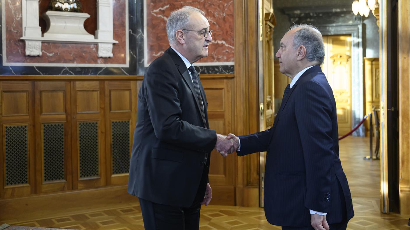 L'ambasciatore italiano Gian Lorenzo Cornado, qui ripreso lo scorso 14 gennaio durante il suo incontro col presidente della Confederazione Guy Parmelin