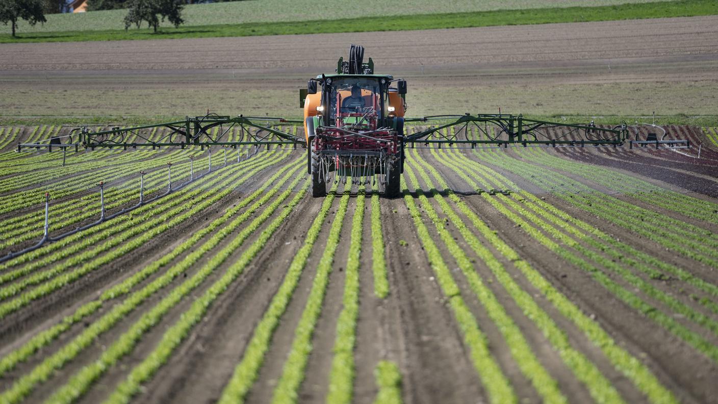 Le autorità federali sono contrarie alle due iniziative